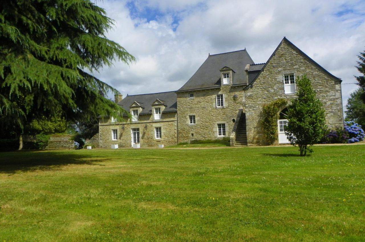 Manoir De Saint-Fiacre Bed and Breakfast Malansac Exteriör bild