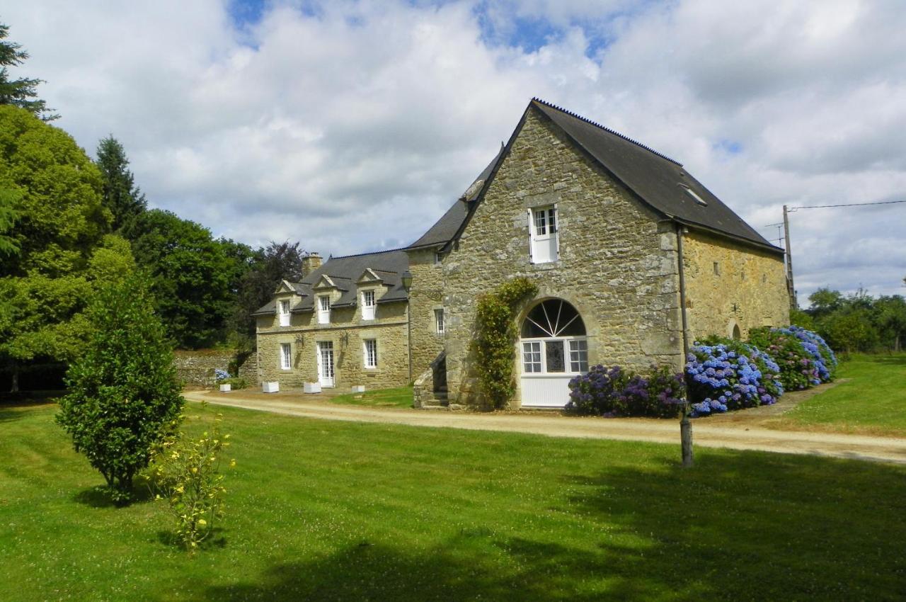 Manoir De Saint-Fiacre Bed and Breakfast Malansac Exteriör bild